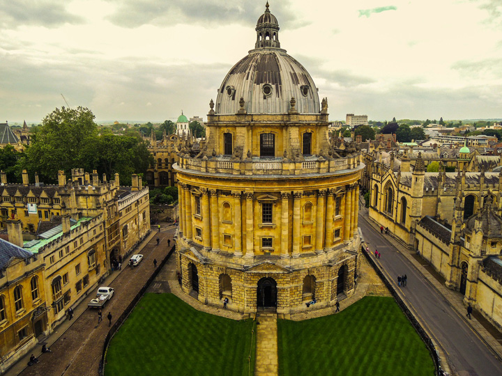 Oxford Stratford the Cotswolds and English Tea